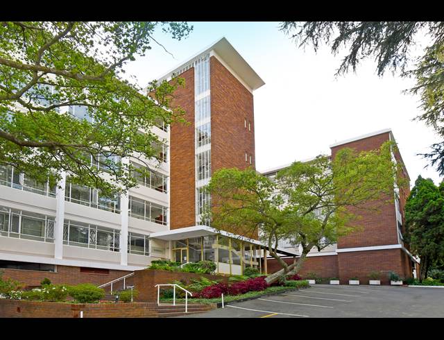 2 BEDROOM APARTMENT FOR SALE IN ATHOLL